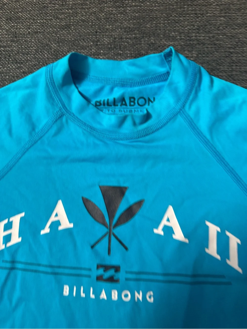 Billabong boys or kids Hawaii Graphic Rash Guard - Turquoise Blue Sz 8